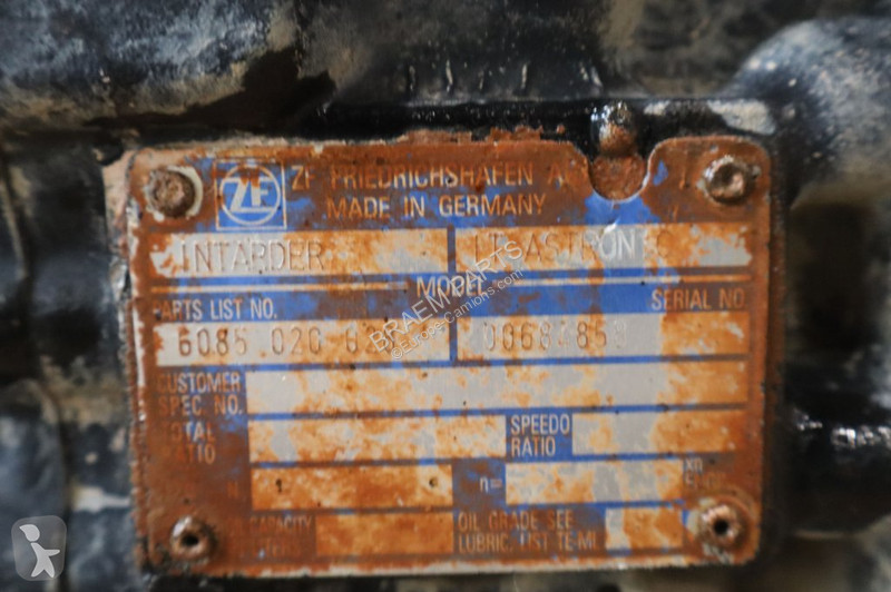 قطع غيار الآليات الثقيلة ZF 12AS2131DD+INT3