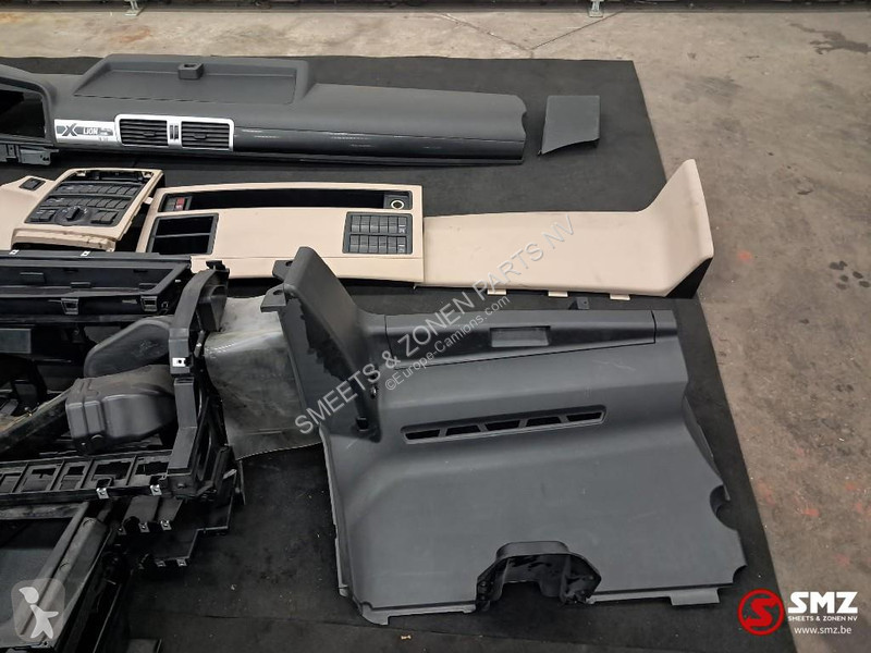 قطع غيار الآليات الثقيلة MAN Occ dashbordset...