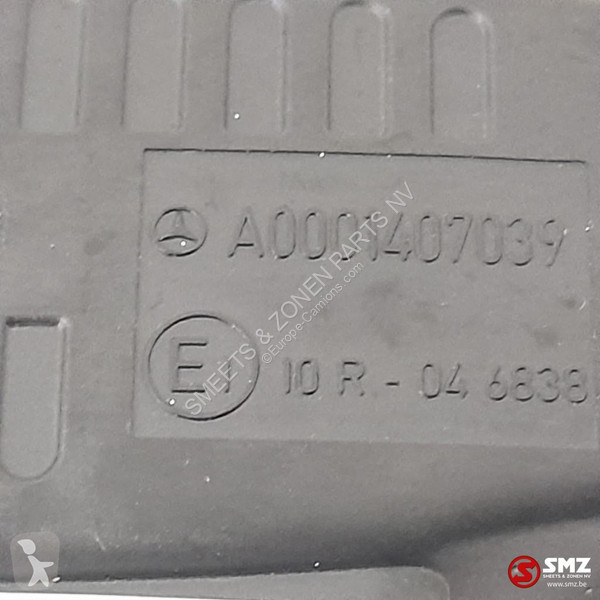 قطع غيار الآليات الثقيلة Mercedes AdBlue pomp...