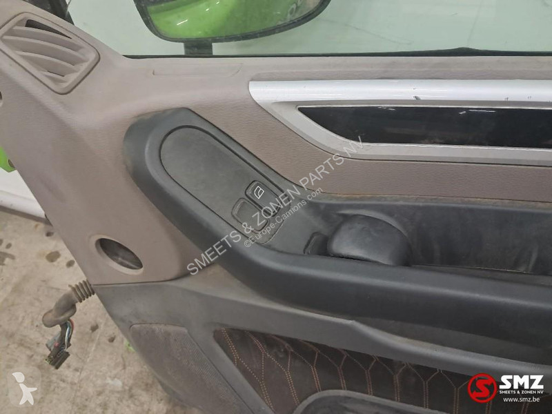 قطع غيار الآليات الثقيلة DAF Occ Deur rechts Daf