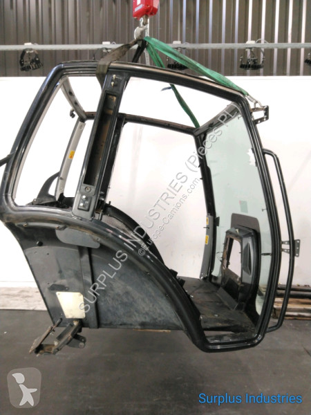Запчасти для грузовика Deutz-Fahr AGROTRON 6180...