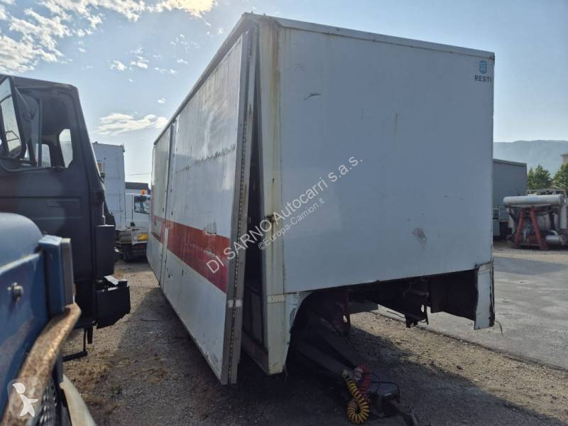 قطع غيار الآليات الثقيلة Iveco