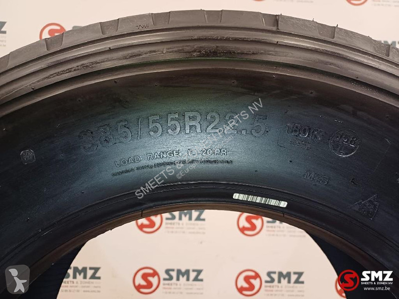 قطع غيار الآليات الثقيلة  Band vrachtwagen...