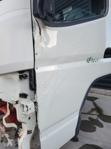 Pezzi di ricambio per mezzi pesanti Mitsubishi...