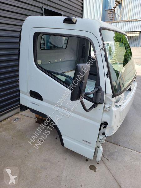 قطع غيار الآليات الثقيلة Mitsubishi Fuso CANTER...