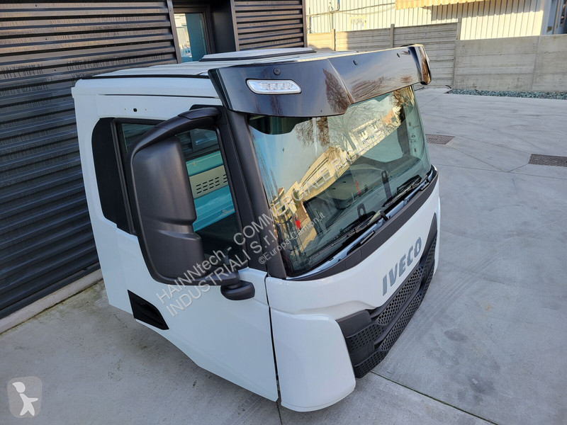 قطع غيار الآليات الثقيلة Iveco STRALIS SWAY...