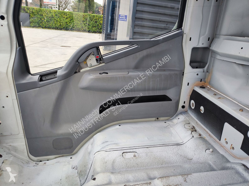 قطع غيار الآليات الثقيلة Mitsubishi Fuso FUSO 