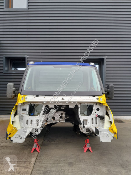قطع غيار الآليات الثقيلة Iveco DAILY EURO 6...