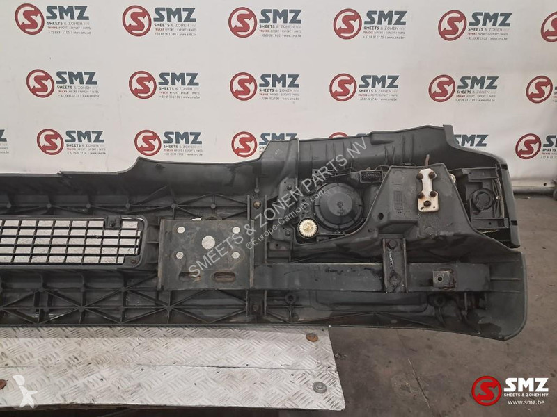 قطع غيار الآليات الثقيلة Renault Occ voorbumper...