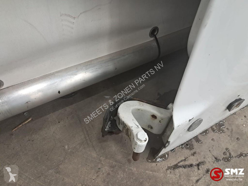 قطع غيار الآليات الثقيلة Iveco Occ deur links...