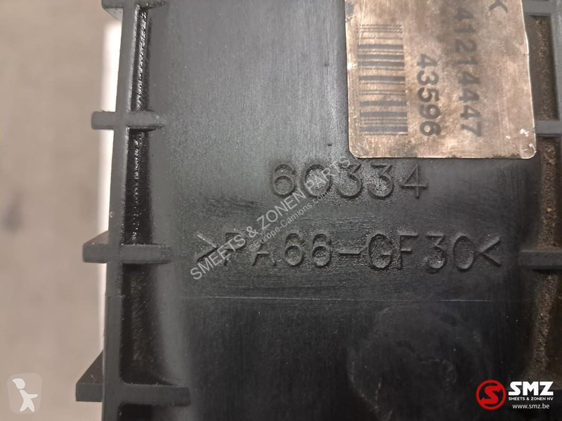 قطع غيار الآليات الثقيلة Iveco Occ radiator Iveco