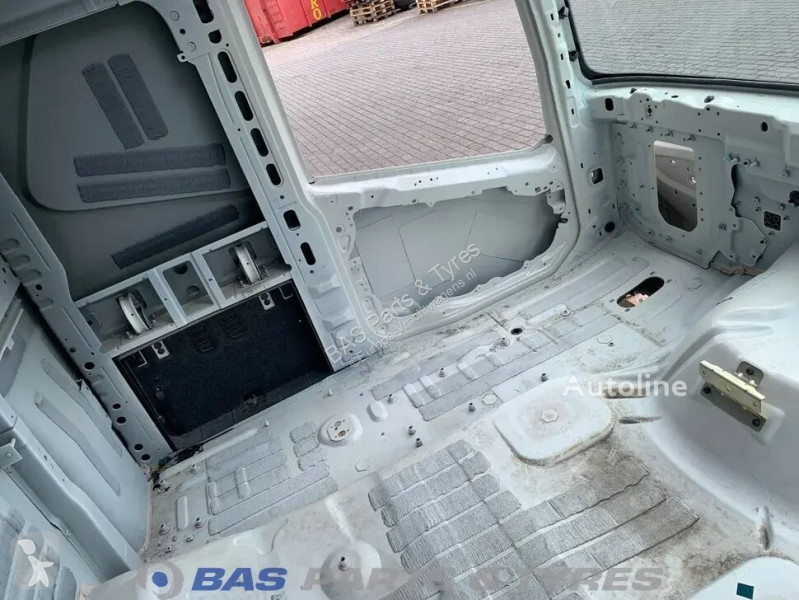 قطع غيار الآليات الثقيلة Volvo