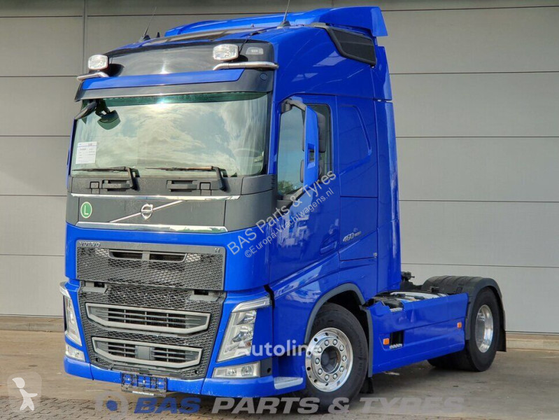 قطع غيار الآليات الثقيلة Volvo