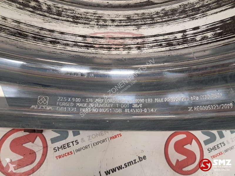 قطع غيار الآليات الثقيلة  Occ set van 6...
