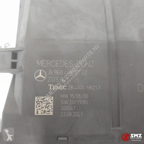 Náhradní díly pro kamiony Mercedes Occ ECU deur...