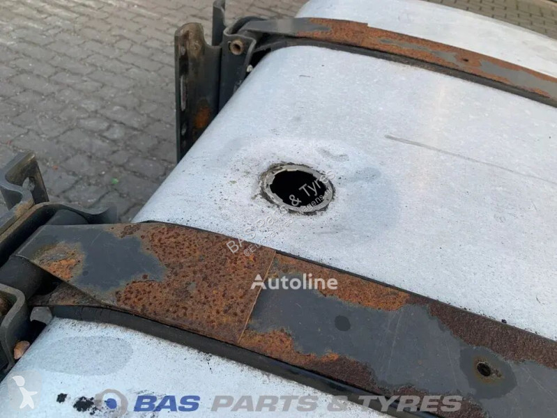 Mercedes Mercedes 390 Liter truck part