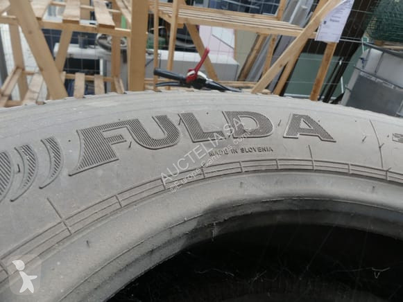 Teherautó-alkatrészek  235/75 R17,5