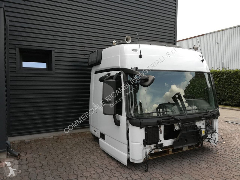 قطع غيار الآليات الثقيلة Mercedes ACTROS MEGA...