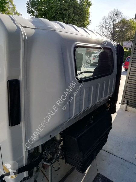 قطع غيار الآليات الثقيلة Isuzu WIDE CABIN...