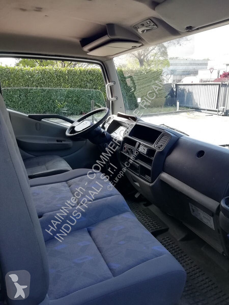قطع غيار الآليات الثقيلة Nissan NT400