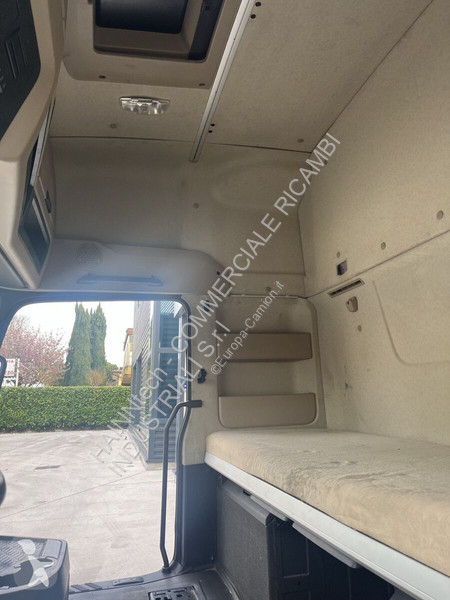 Mercedes ACTROS 2500mm GIGA SPACE truck part