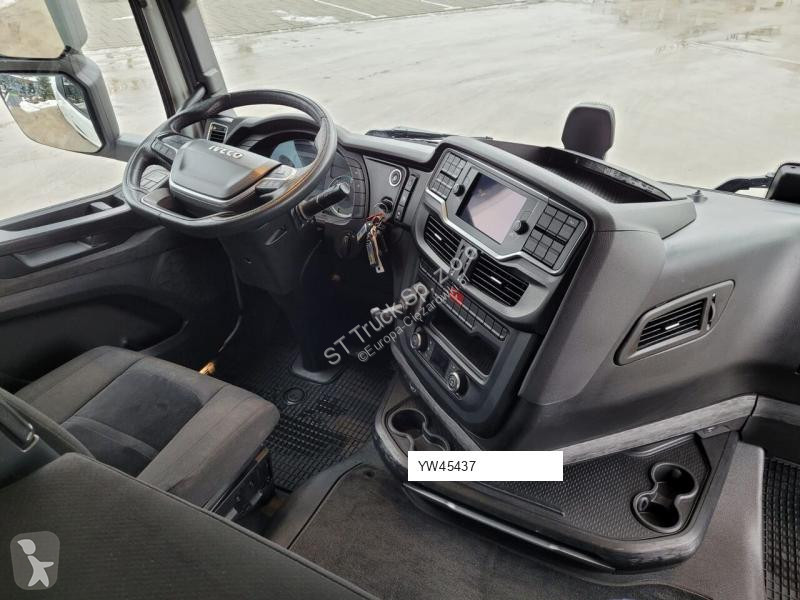 Náhradní díly pro kamiony Iveco Cabine  NP 460...