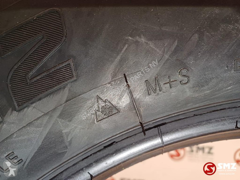Ricambio per autocarri  Band 385/65R22.5 Torque...