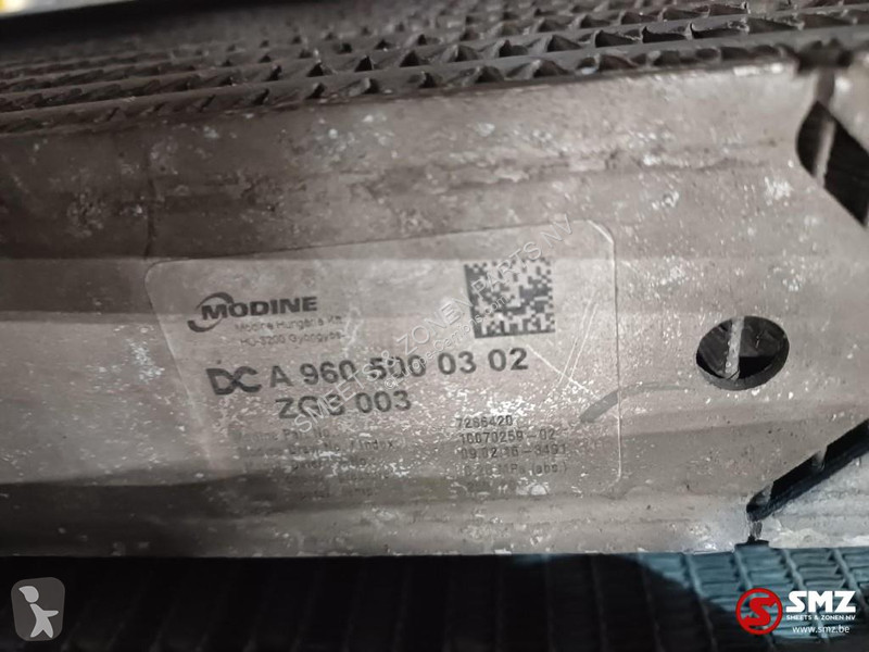 Ricambio per autocarri Mercedes Occ radiator +...