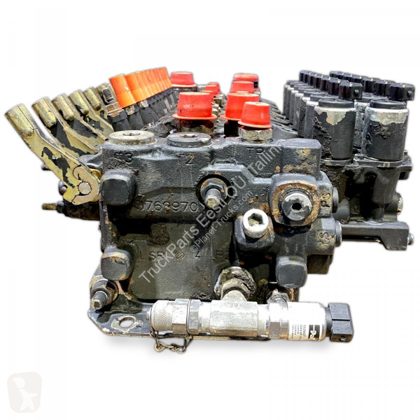 قطع غيار الآليات الثقيلة Volvo FE (01.13-)