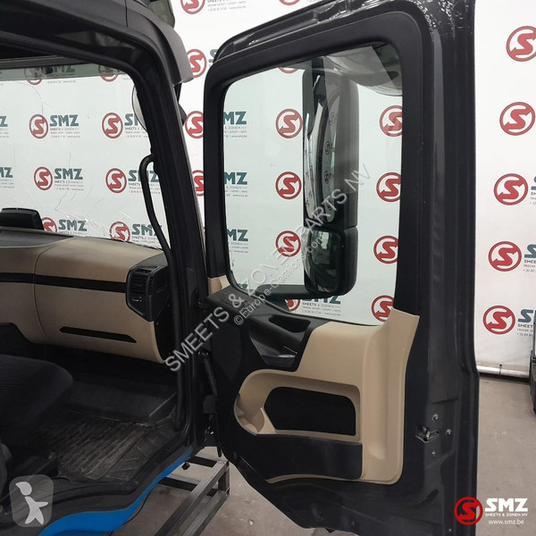 قطع غيار الآليات الثقيلة Mercedes Occ cabine...