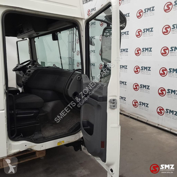قطع غيار الآليات الثقيلة DAF Occ cabine DAF