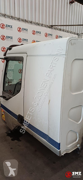 قطع غيار الآليات الثقيلة Renault Occ cabine...