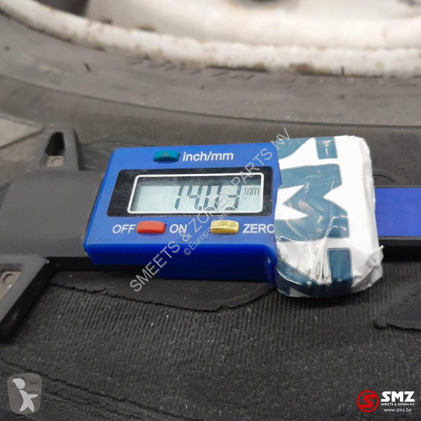 قطع غيار الآليات الثقيلة Pirelli Occ...