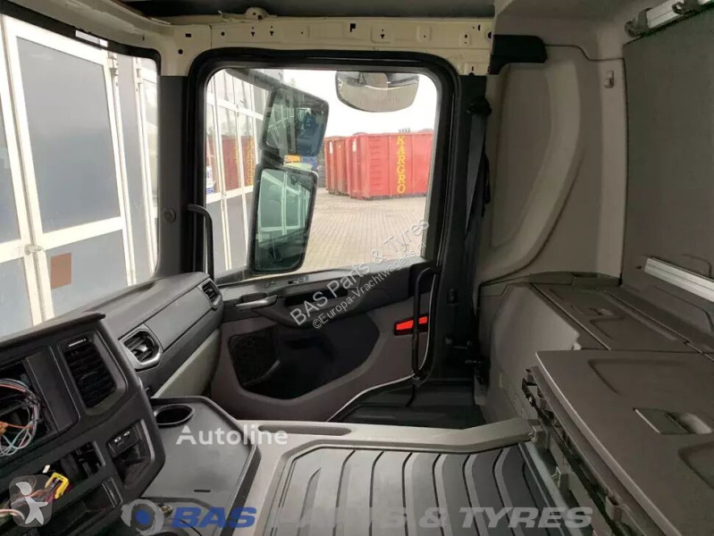 قطع غيار الآليات الثقيلة Scania