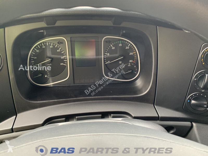 قطع غيار الآليات الثقيلة Mercedes