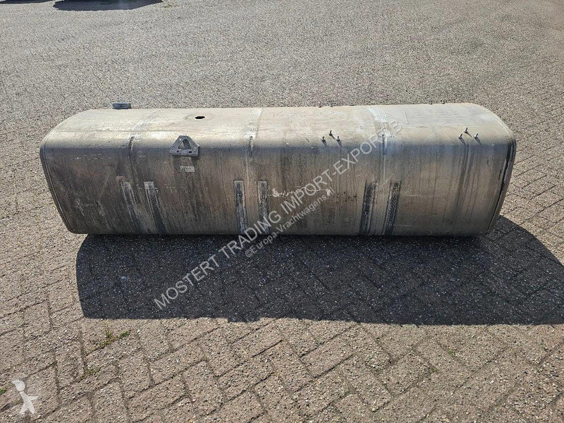 Náhradní díly stavba DAF Dieseltank DAF XF106...