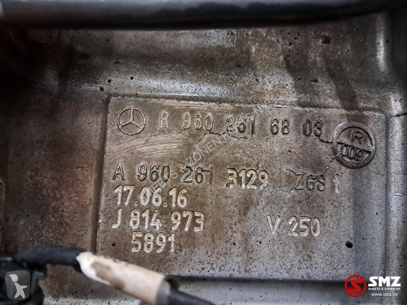 قطع غيار الآليات الثقيلة Mercedes...