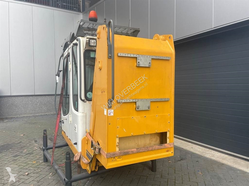 قطع غيار الآليات الثقيلة Liebherr...