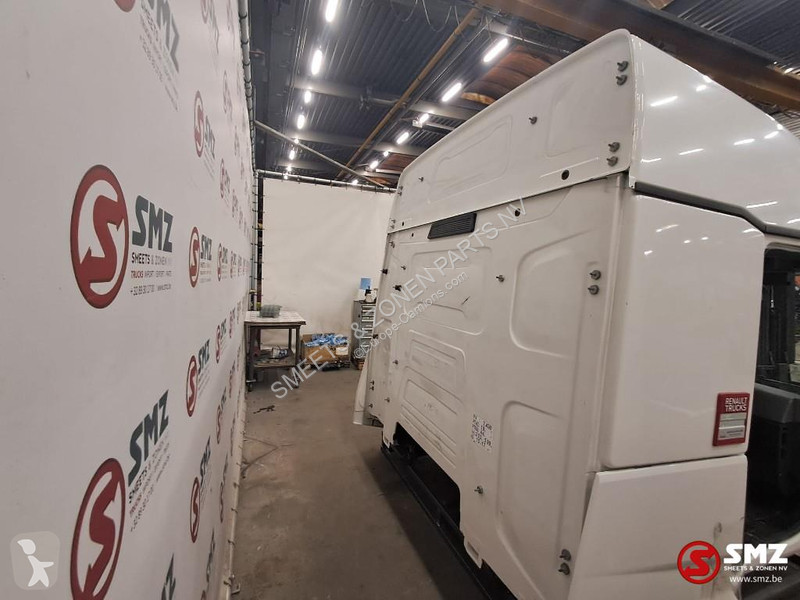 قطع غيار الآليات الثقيلة Renault Occ Cabine...