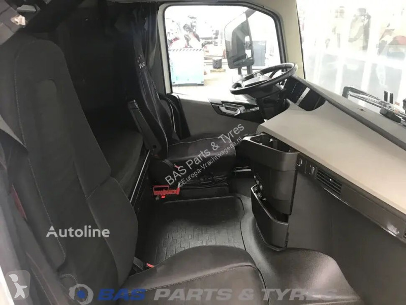 قطع غيار الآليات الثقيلة Volvo