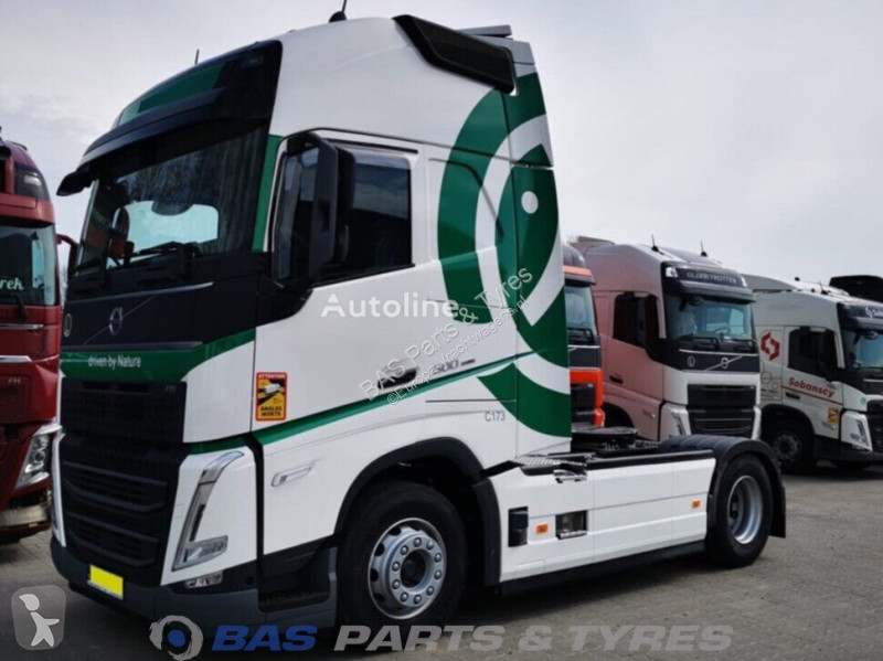 قطع غيار الآليات الثقيلة Volvo