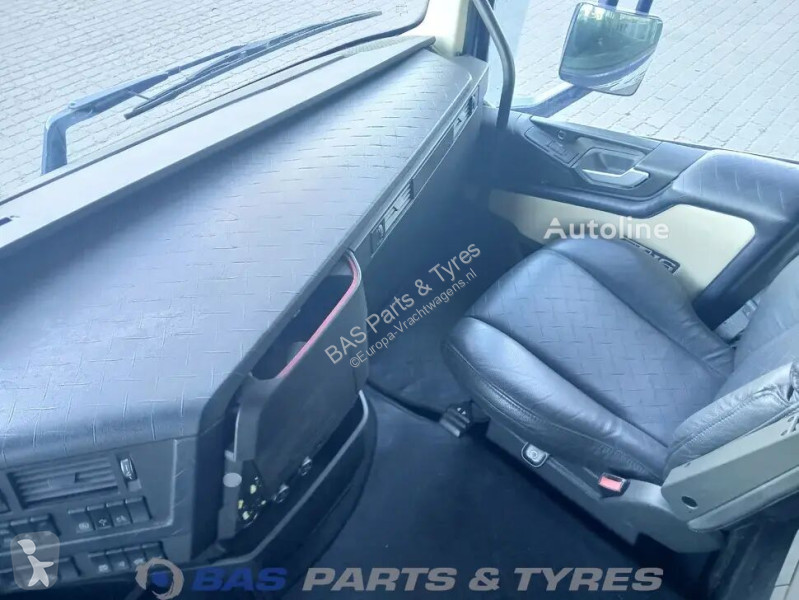 قطع غيار الآليات الثقيلة Volvo