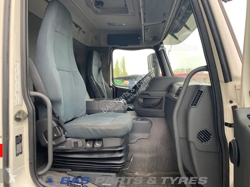 قطع غيار الآليات الثقيلة Volvo