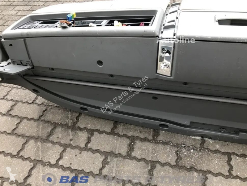 قطع غيار الآليات الثقيلة Renault T-Serie...
