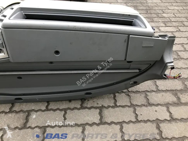 قطع غيار الآليات الثقيلة Renault T-Serie...