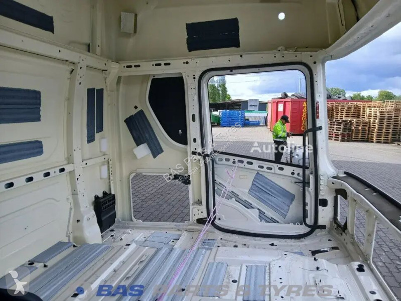 قطع غيار الآليات الثقيلة Scania