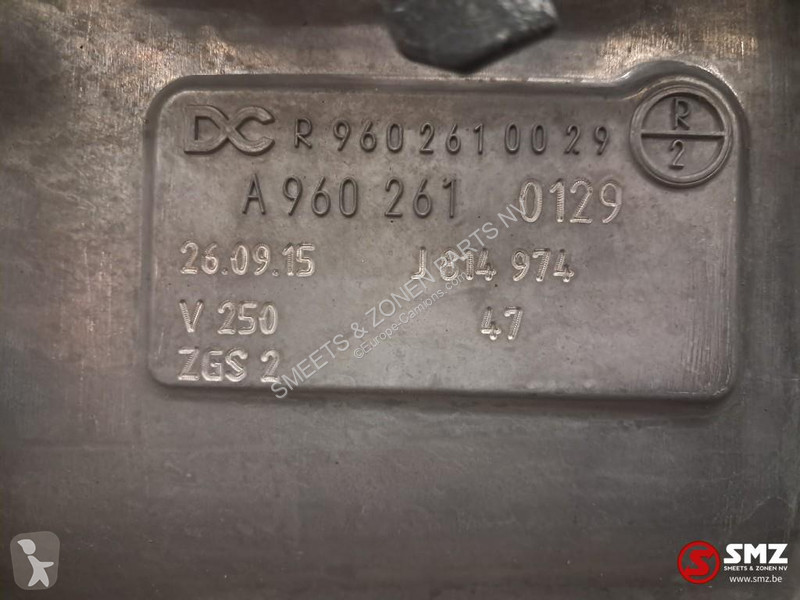 قطع غيار الآليات الثقيلة Mercedes...