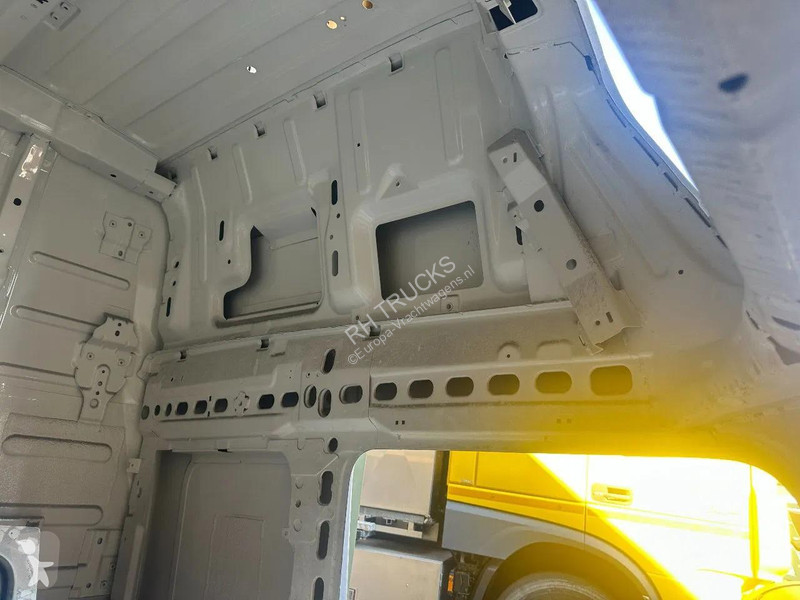 قطع غيار الآليات الثقيلة Volvo XL