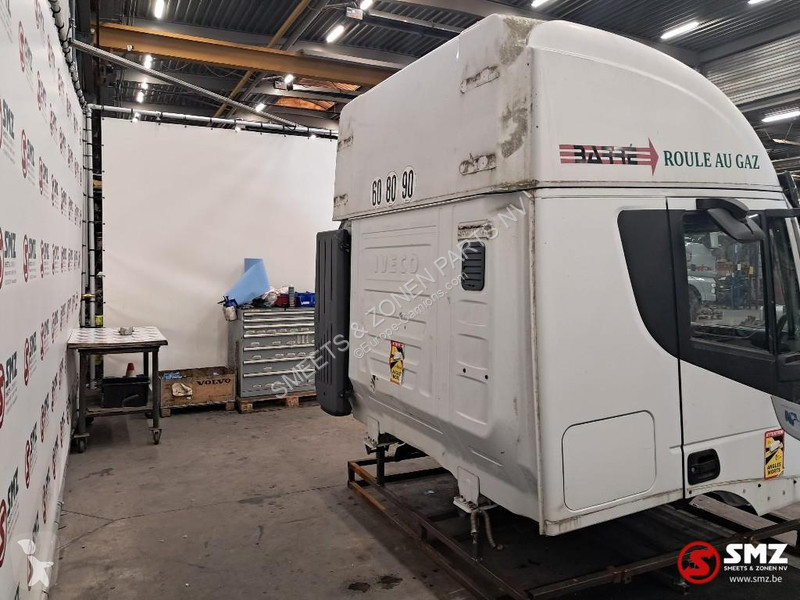 قطع غيار الآليات الثقيلة Iveco Occ Cabine Iveco