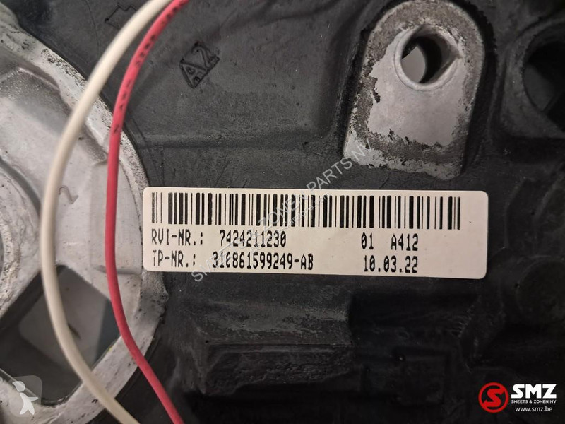 قطع غيار الآليات الثقيلة Renault Occ stuurwiel...